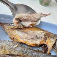 ตึกเหลืองมหาชัยซีฟู้ด ตึกเหลืองมหาชัยซีฟู้ด