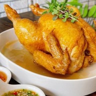 ไก่ต้มน้ำปลา เพชร77 ตลาดเดินเล่นท่าพระ