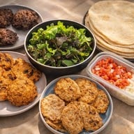 เมนูของร้าน อับนีย์ ฮาลาล เฮาส์ Abnee Halal House เคบับ และ อาหารฮาลาล حلال ดอนแก้ว