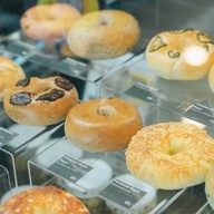 Pan Bagels (แพน เบเกิลส์) เจริญนคร