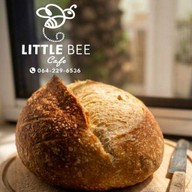 Little Bee Cafe คาเฟ่