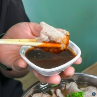 ก๋วยเตี๋ยวหมูทรงพลัง PTT วัดพันท้าย