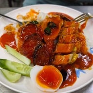 ธานี ข้าวหมูแดง - หมูกรอบ อารีย์