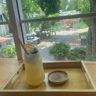 Hom's House (บ้านของหอม)