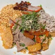 ก๋วยเตี๋ยวสุโขทัย by พี่นิด