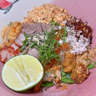 ก๋วยเตี๋ยวสุโขทัย by พี่นิด
