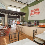 หน้าร้าน Bacon Salmon
