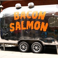 หน้าร้าน Bacon Salmon