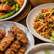 เฮงเฮง อาหารจานเดียว,กับข้าว,น้ำชง,หมูปิ้ง,ข้าวต้ม