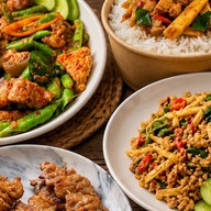 เฮงเฮง อาหารจานเดียว,กับข้าว,น้ำชง,หมูปิ้ง,ข้าวต้ม