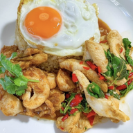 เมนู ยำไก่แซ่บยักษ์foodฮาลาล ช้างคลาน
