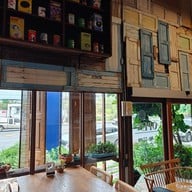 บรรยากาศ ติดอ่าง คาเฟ่ ร้านติดอ่างคาเฟ่ ชลบุรี