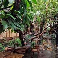 บรรยากาศ ติดอ่าง คาเฟ่ ร้านติดอ่างคาเฟ่ ชลบุรี