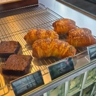 Luna : Crafted Pastry & Espresso