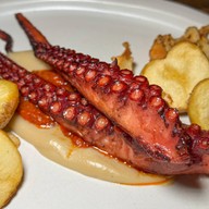 Bimbo Mediterranean Restaurant & Bar ป้อมปราบ