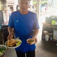 ร้านพี่จุ๋ม อาหารตามสั่ง