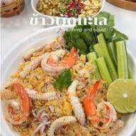 เส้นกระเพรา by (ครัวจารณ์หนุ่ม)