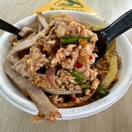 เมนูของร้าน หมูทอดเจ๊จง ปั๊มปตท. เทพารักษ์ กม.8 (PTT Thepharak KM8)