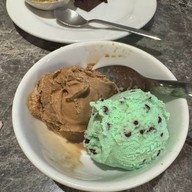 La Tavola โรงแรมเรเนซองซ์ กรุงเทพฯ ราชประสงค์