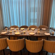 La Tavola โรงแรมเรเนซองซ์ กรุงเทพฯ ราชประสงค์