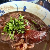 กุ๊กไก่ ก๋วยเตี๋ยวเรือ เขาใหญ่