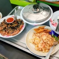 ครัวลุงยันต์ อ.ลานสัก อุทัยธานี -