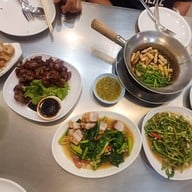 เมนูของร้าน ครัวเฮียบิ๊ก