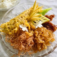 ข้าวแช่ บ้านวรรณโกวิท