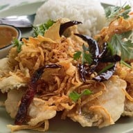 เมนูของร้าน ภุมรินทร์กระเพาะปลา ซีฟู้ด ราดข้าว เจ้าเก่าจ้า