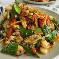 ภุมรินทร์กระเพาะปลา ซีฟู้ด ราดข้าว เจ้าเก่าจ้า