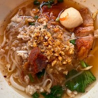 บ้านทองสว่าง ก๋วยเตี๋ยวต้มยำอยุธยา