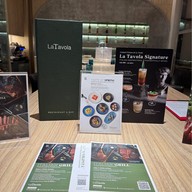 La Tavola โรงแรมเรเนซองซ์ กรุงเทพฯ ราชประสงค์