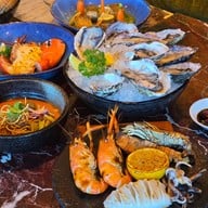 Flavors โรงแรมเรเนซองซ์ กรุงเทพฯ ราชประสงค์