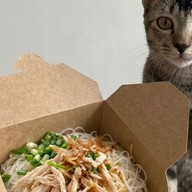 หมี่ไก่ฉีก ไก่ต้มน้ำปลาสมุนไพร By 🐈 น้องมาโย 🐔 หมี่ไก่ฉีก ไก่ต้มน้ำปลาสมุนไพร