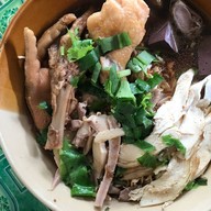 ก๋วยเตี๋ยวไก่ลุงหำ