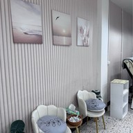 The Nail House & Eyelash (BTS Phayathai Exit 2)
