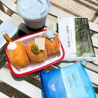 DONUT DISTURB! ARI