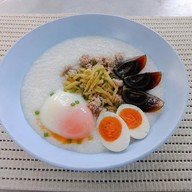เมนูของร้าน แม่โจ๊กโซล่า