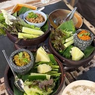 เมนูของร้าน เฮือนเพ็ญ
