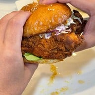 Elder Burger Thonglor