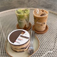Day Day Cafe HDY