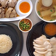 เต็ง 1 ข้าวมันไก่สไตล์สิงคโปร์ วัดสายไหม ลำลูกกาคลอง 3 วัดสายไหม