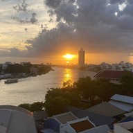 บรรยากาศ RIVERVIBE Restaurant and Bar