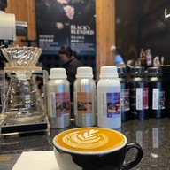 BLACK (Black Specialty Coffee & Slow bar) โครงการ เดอะ ฮับ พหลฯ อารีย์