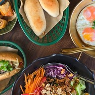 โซลเวียต x บั๋นหมี่ (เดริเวอรี่ รับที่ร้าน บั๋นหมี่ บขส ) By.มิ้น