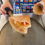 Hungry Crepe(ฮังกรี้ เครป) กรุงเทพกรีฑา7