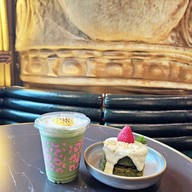 Safari Matcha Bar สุขุมวิท 24