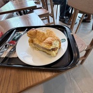 Starbucks  design village Bangna
