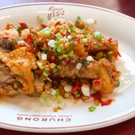 เมนูของร้าน ชูโรงกะเพราเดือดไข่กรอบ Churong Bangkok
