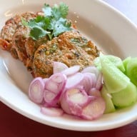 เมนูของร้าน ชูโรงกะเพราเดือดไข่กรอบ Churong Bangkok